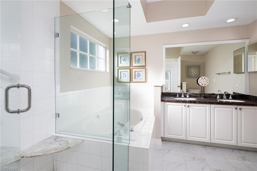 102 Tuscana Ct 903, Naples, FL 34119-12