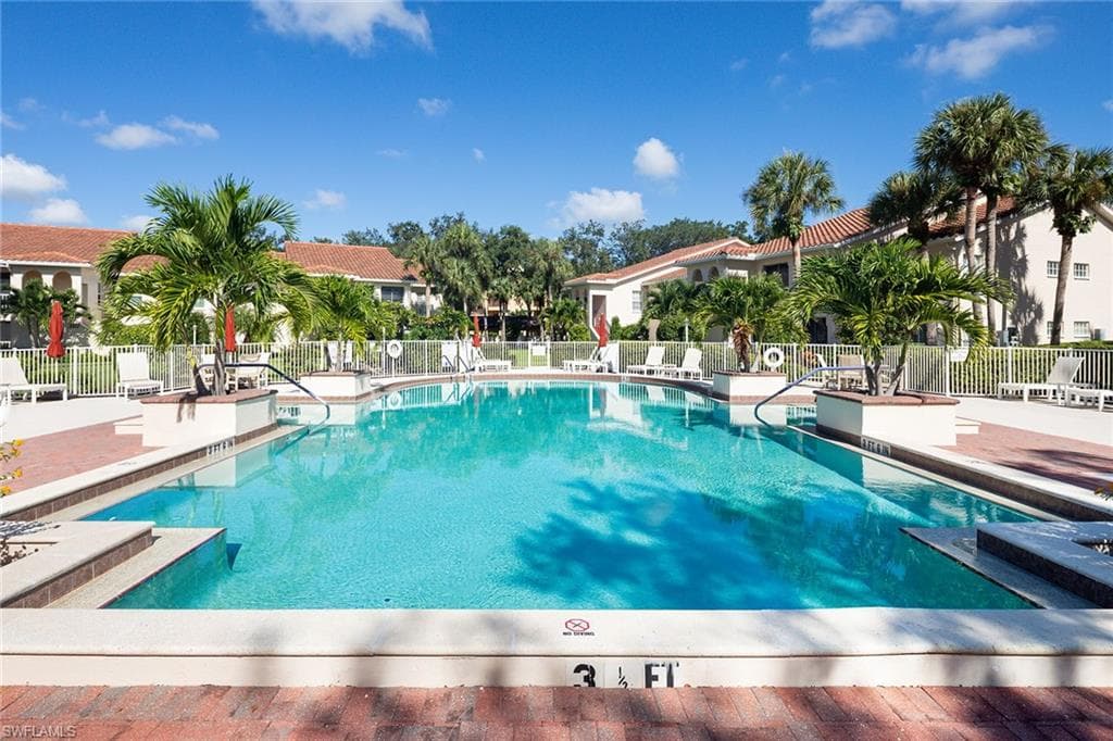 102 Tuscana Ct 903, Naples, FL 34119-23