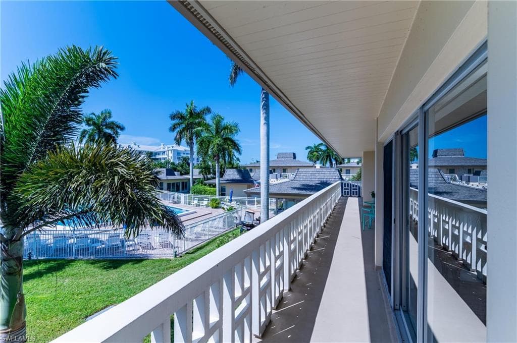 1215 Edington Pl J5, Marco Island, FL 34145-10