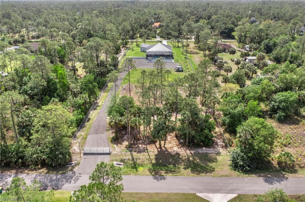 431 16th Ave NE, Naples, FL 34120-12