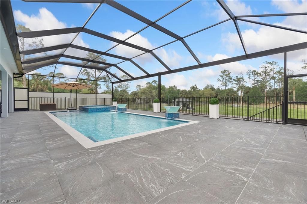 431 16th Ave NE, Naples, FL 34120-40