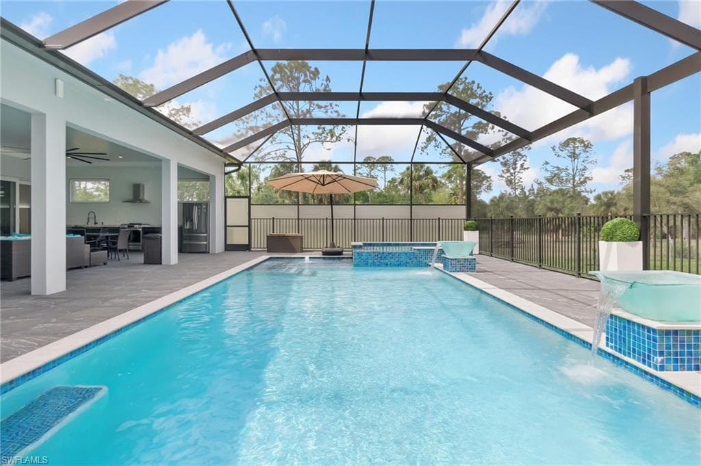 431 16th Ave NE, Naples, FL 34120-41