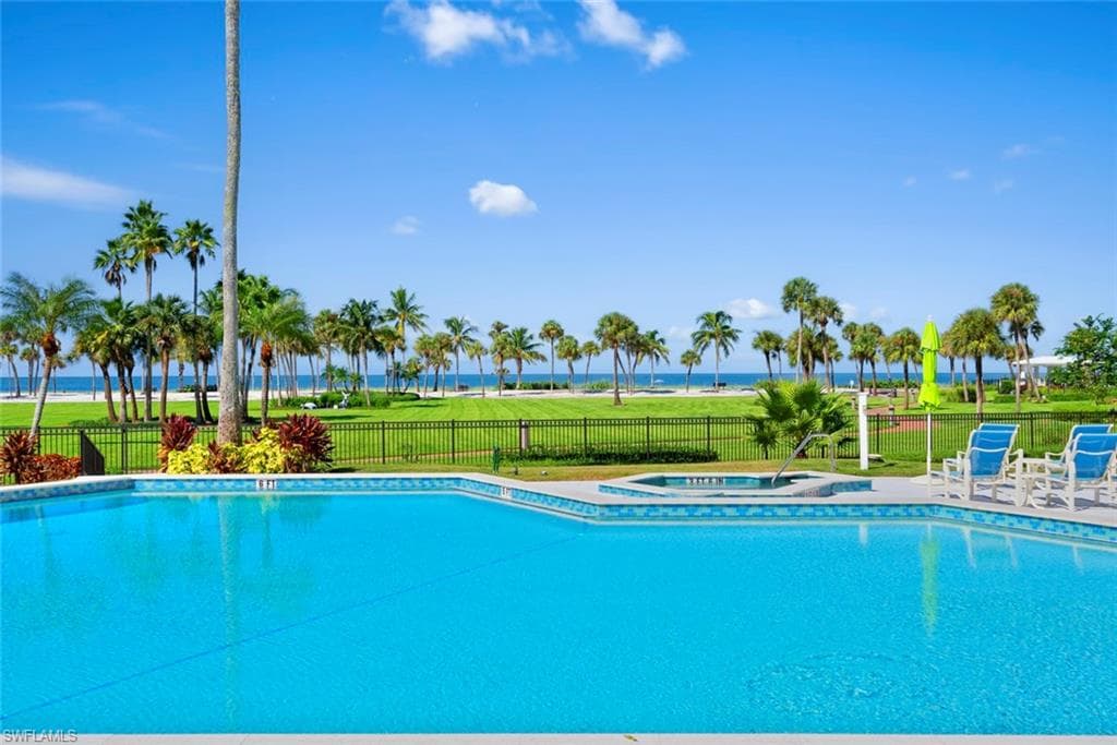 4031 Gulf Shore Blvd N 95, Naples, FL 34103-46