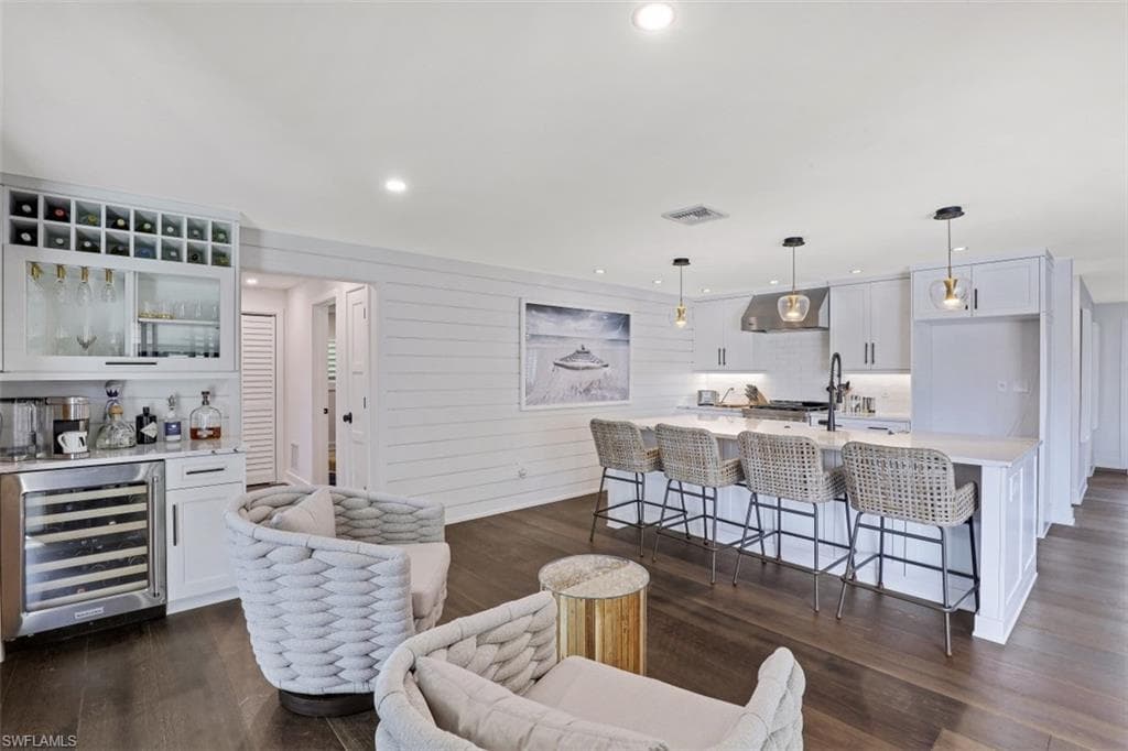 334 Polynesia Ct, Marco Island, FL 34145-11