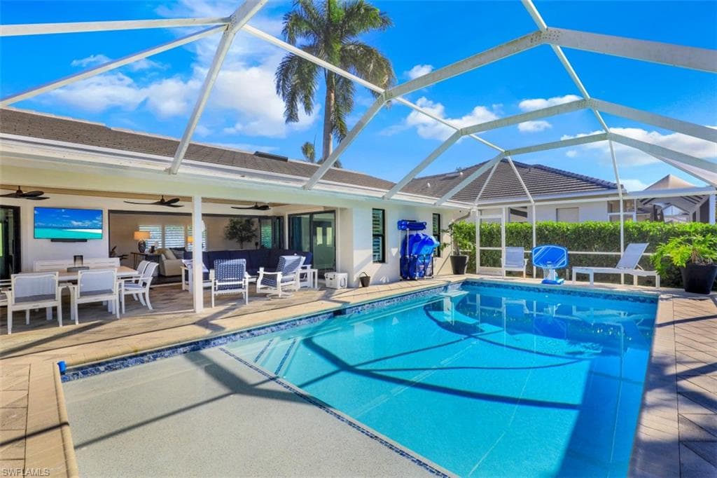 334 Polynesia Ct, Marco Island, FL 34145-20