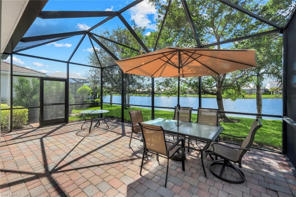 14639 Topsail Dr, Naples, FL 34114-18