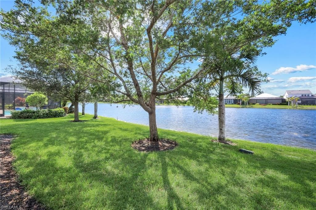 14639 Topsail Dr, Naples, FL 34114-21