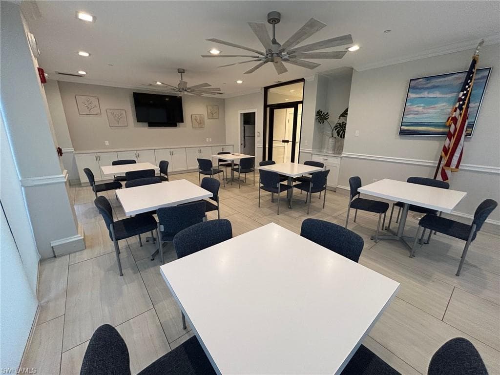 180 Seaview Ct 212, Marco Island, FL 34145-3