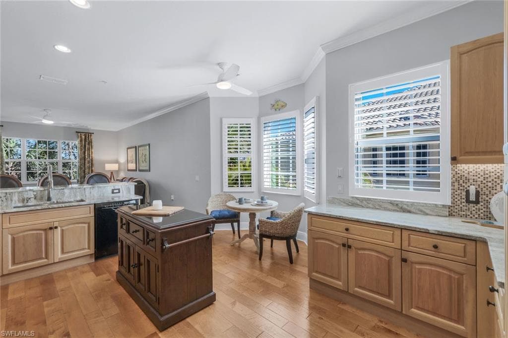 3755 Montreux Ln 204, Naples, FL 34114-17