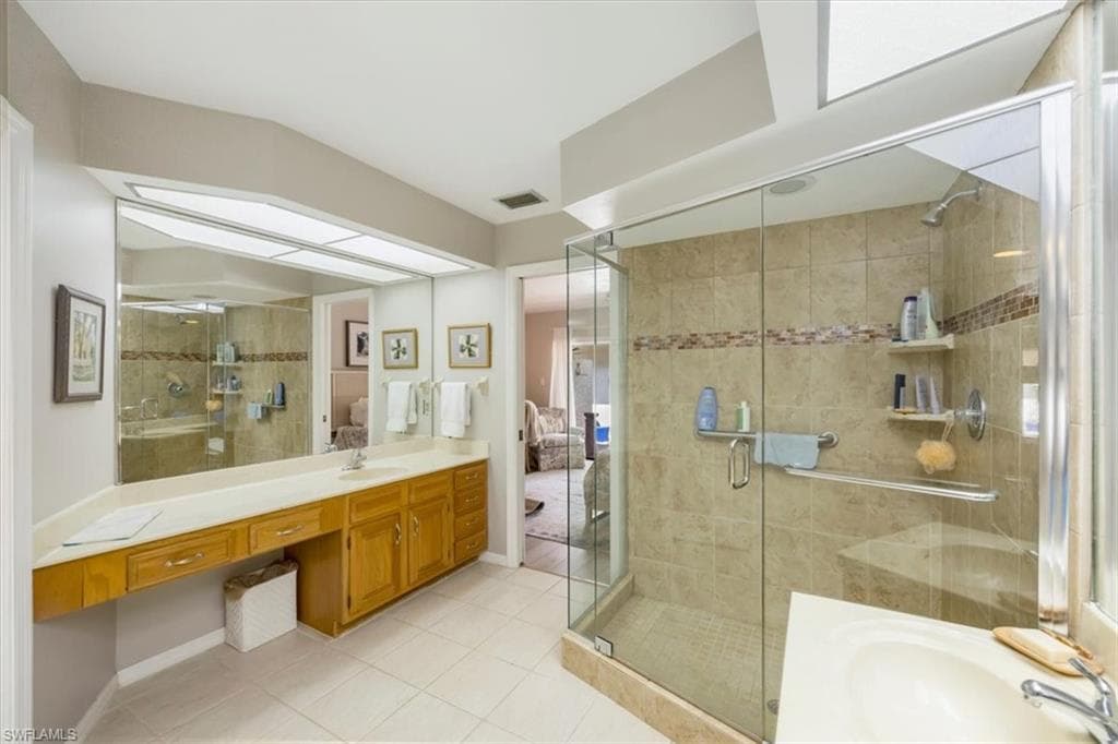 2102 Buckingham Ln U4, Naples, FL 34112-13