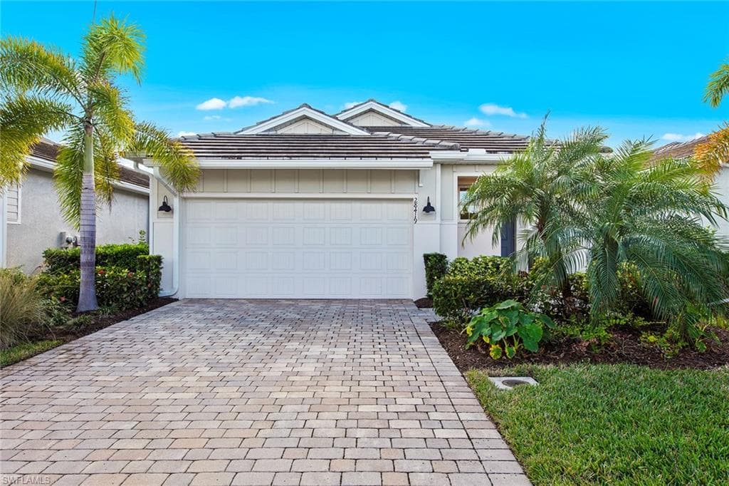 28419 Captiva Shell Loop, Bonita Springs, FL 34135-1