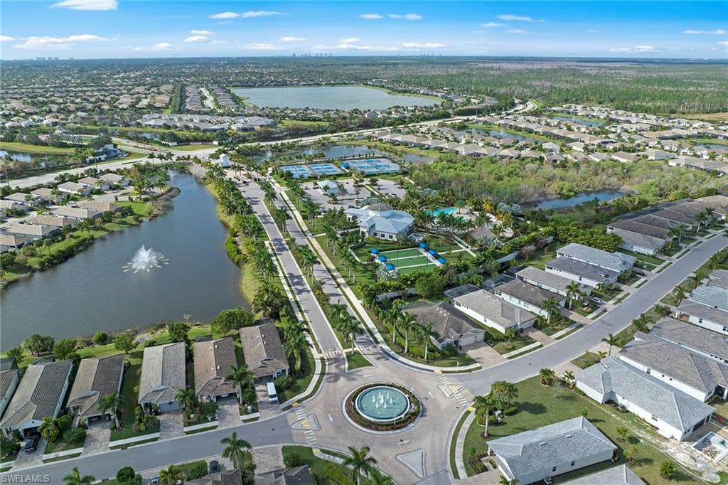 28419 Captiva Shell Loop, Bonita Springs, FL 34135-41