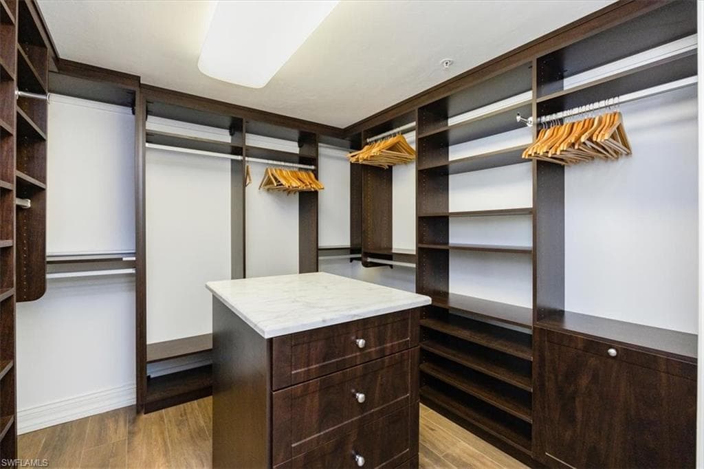 7515 Pelican Bay Blvd 14a, Naples, FL 34108-18