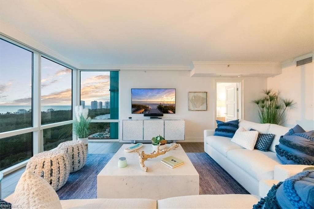 7515 Pelican Bay Blvd 14a, Naples, FL 34108-2