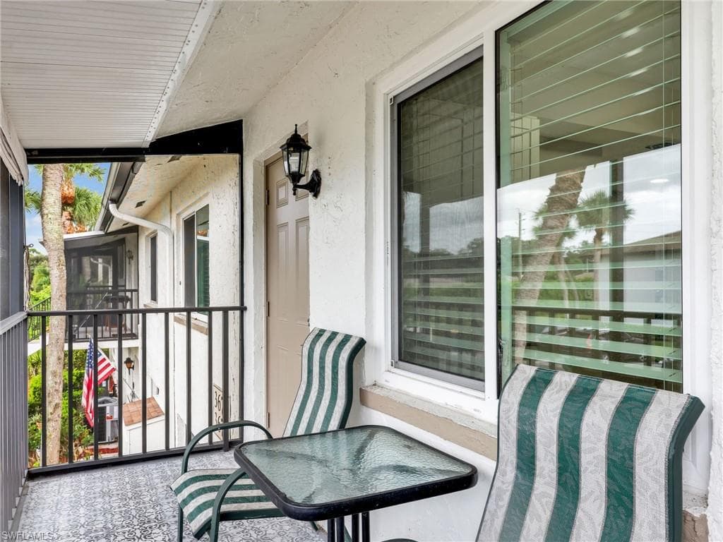 3676 Arctic Cir 112, Naples, FL 34112-4