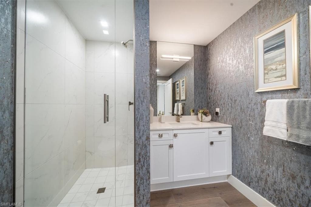 13915 Old Coast Rd 301, Naples, FL 34110-25