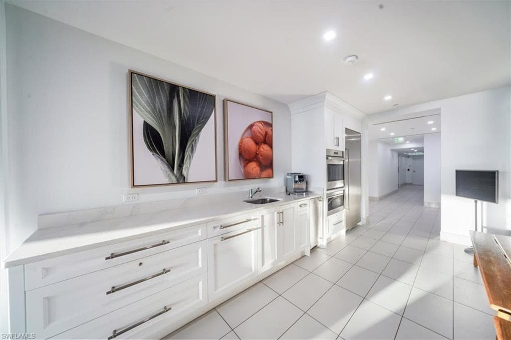 13915 Old Coast Rd 301, Naples, FL 34110-47