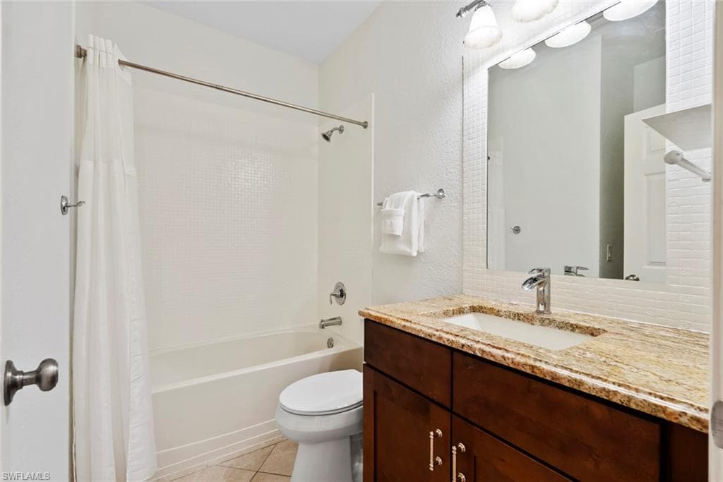 3570 Haldeman Creek Dr 134, Naples, FL 34112-18