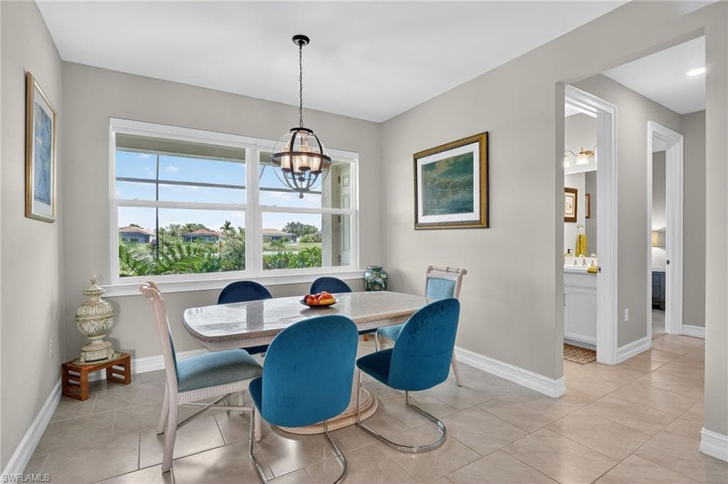 18725 Lake Hammock Dr, Naples, FL 34114-9