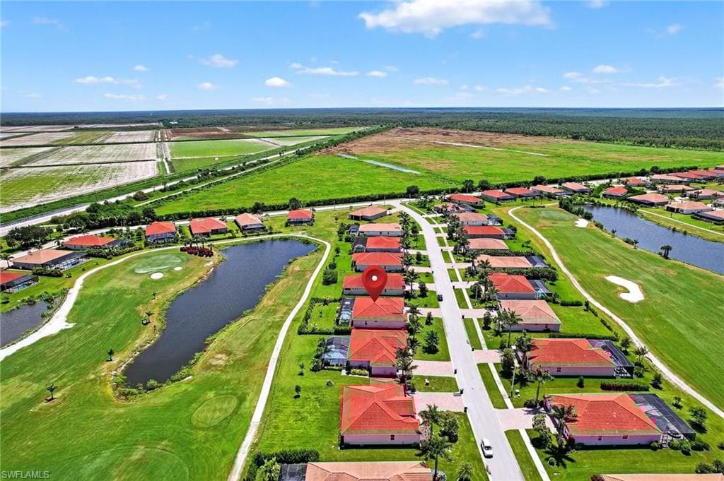 18725 Lake Hammock Dr, Naples, FL 34114-2