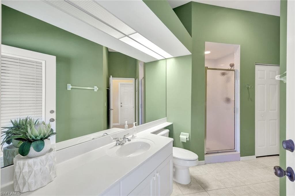 10320 Cape Roman Rd 101, Bonita Springs, FL 34135-17