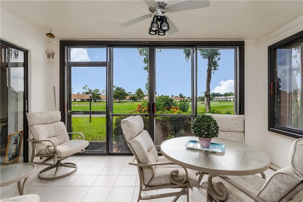 222 Foxtail Ct, Naples, FL 34104-1