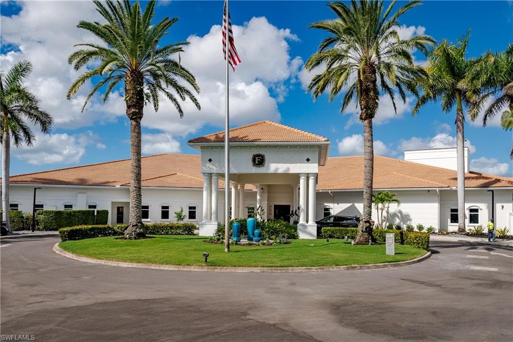 222 Foxtail Ct, Naples, FL 34104-33