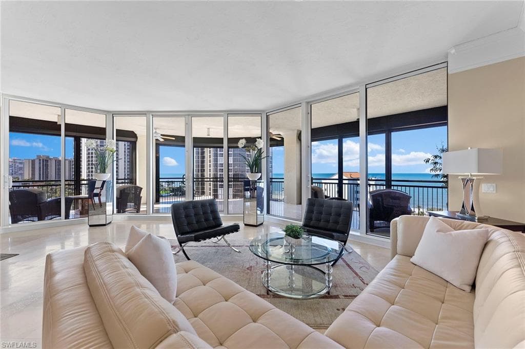 81 Seagate Dr 801, Naples, FL 34103-4