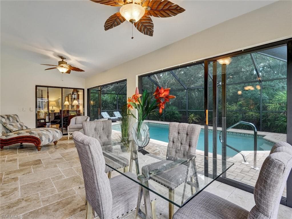 241 Saint James Way, Naples, FL 34104-8