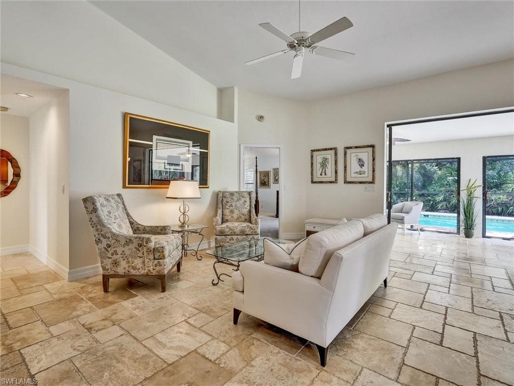 241 Saint James Way, Naples, FL 34104-6