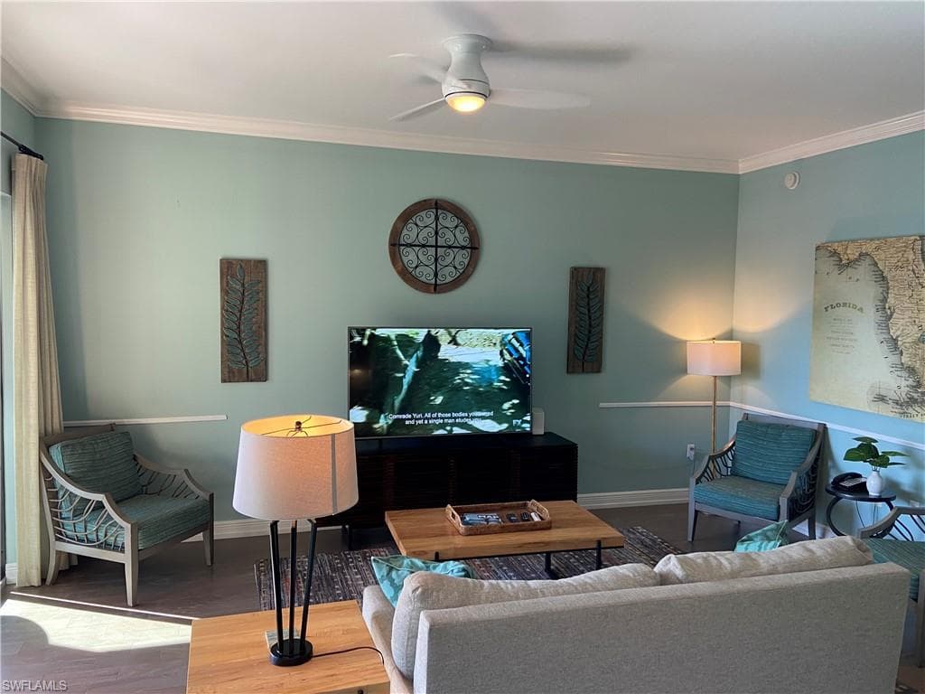 975 Sandpiper St A204, Naples, FL 34102-23