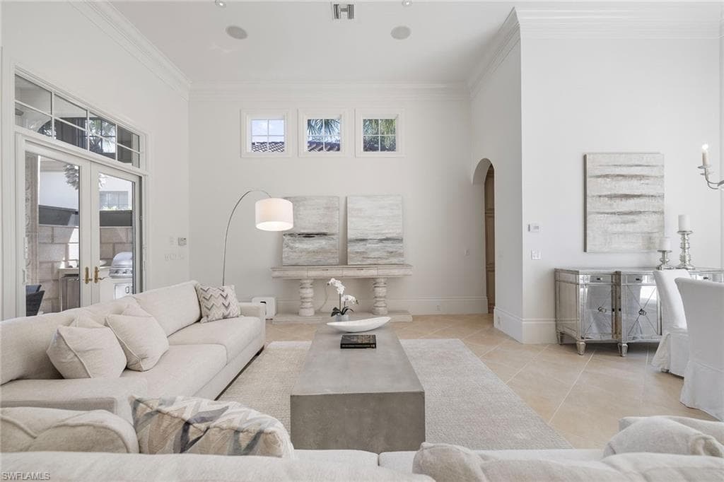 15655 Villoresi Way, Naples, FL 34110-18