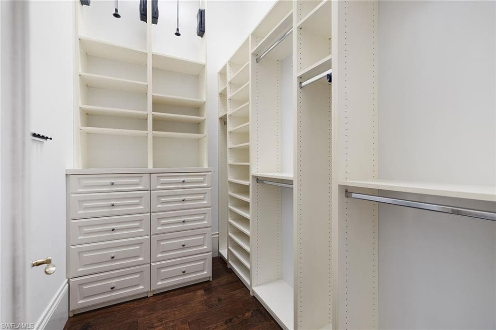 15655 Villoresi Way, Naples, FL 34110-25