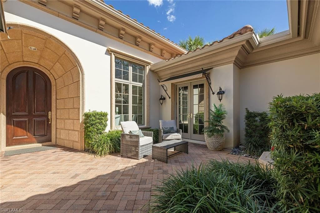 15655 Villoresi Way, Naples, FL 34110-36