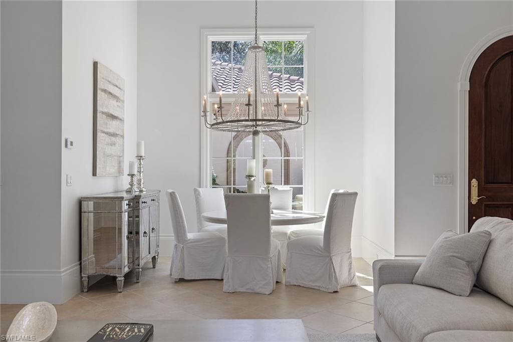 15655 Villoresi Way, Naples, FL 34110-3