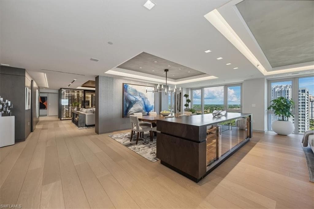 6897 Grenadier Blvd 1701, Naples, FL 34108-12