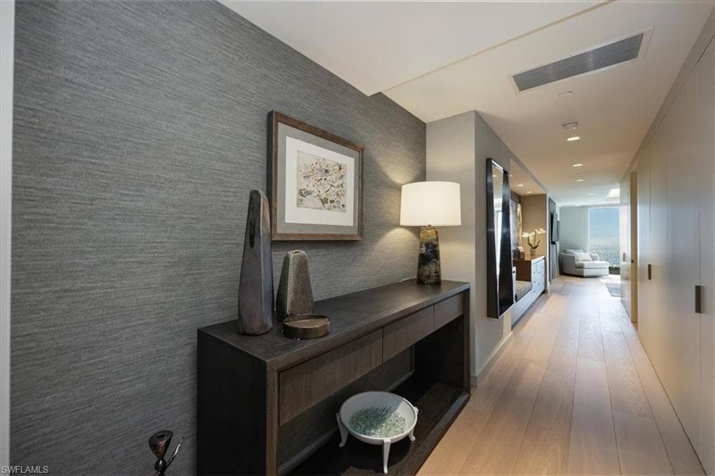 6897 Grenadier Blvd 1701, Naples, FL 34108-18