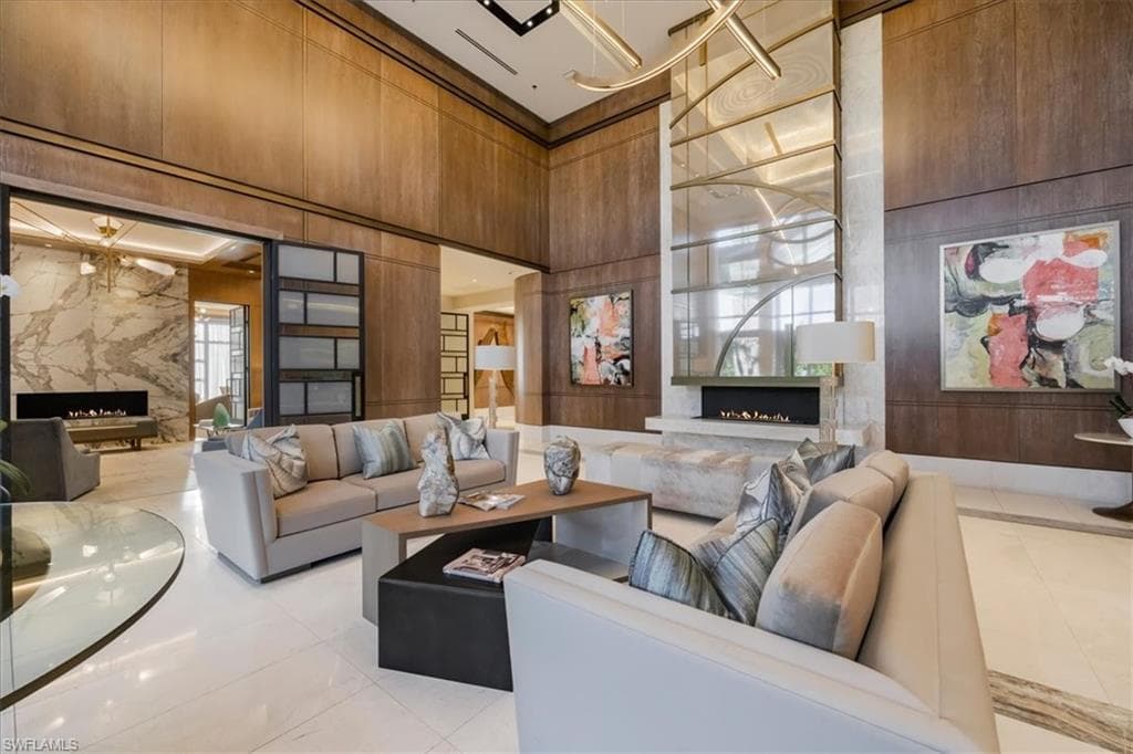 6897 Grenadier Blvd 1701, Naples, FL 34108-38