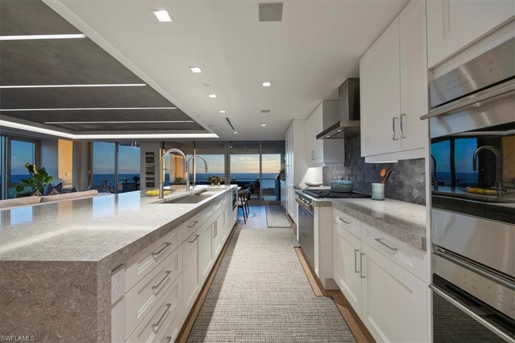 6897 Grenadier Blvd 1701, Naples, FL 34108-4