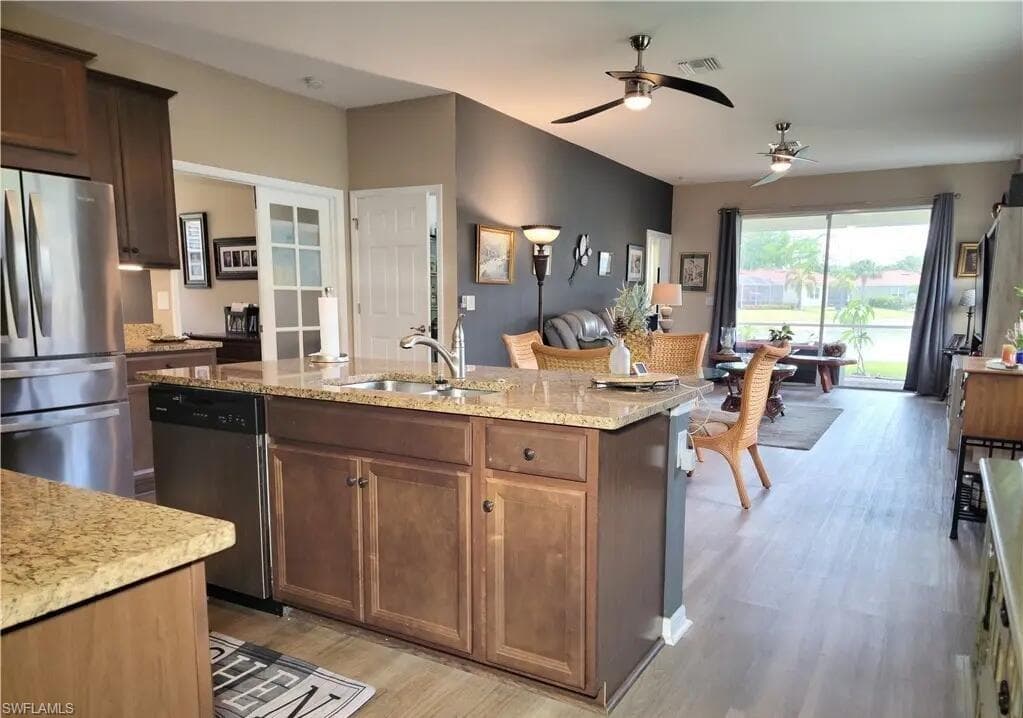 2190 Summersweet Dr, Alva, FL 33920-5