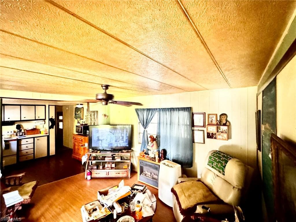 13 Saint Raphael Dr, Naples, FL 34112-6