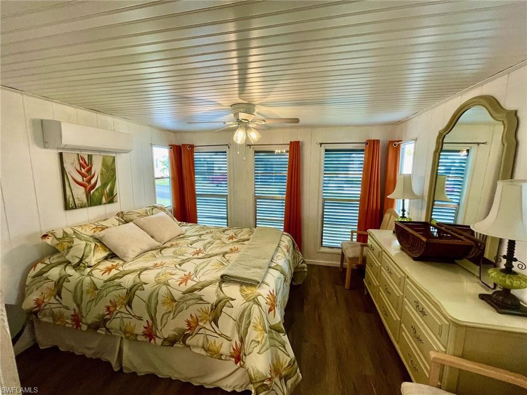 252 Daisy Ave, Fort Myers, FL 33908-10