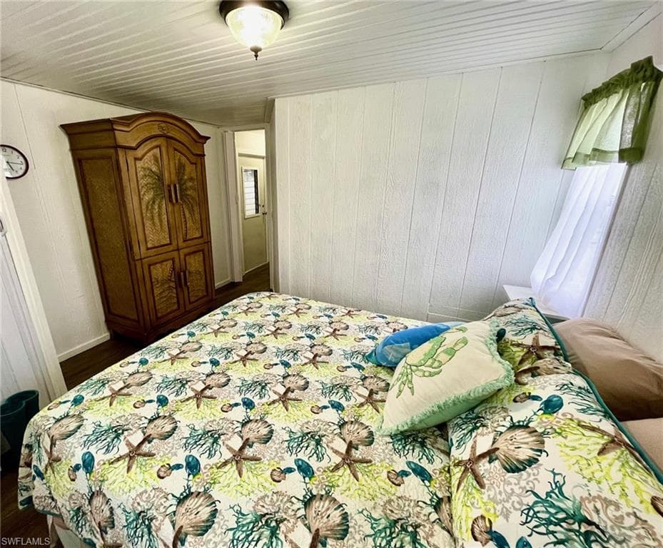 252 Daisy Ave, Fort Myers, FL 33908-12