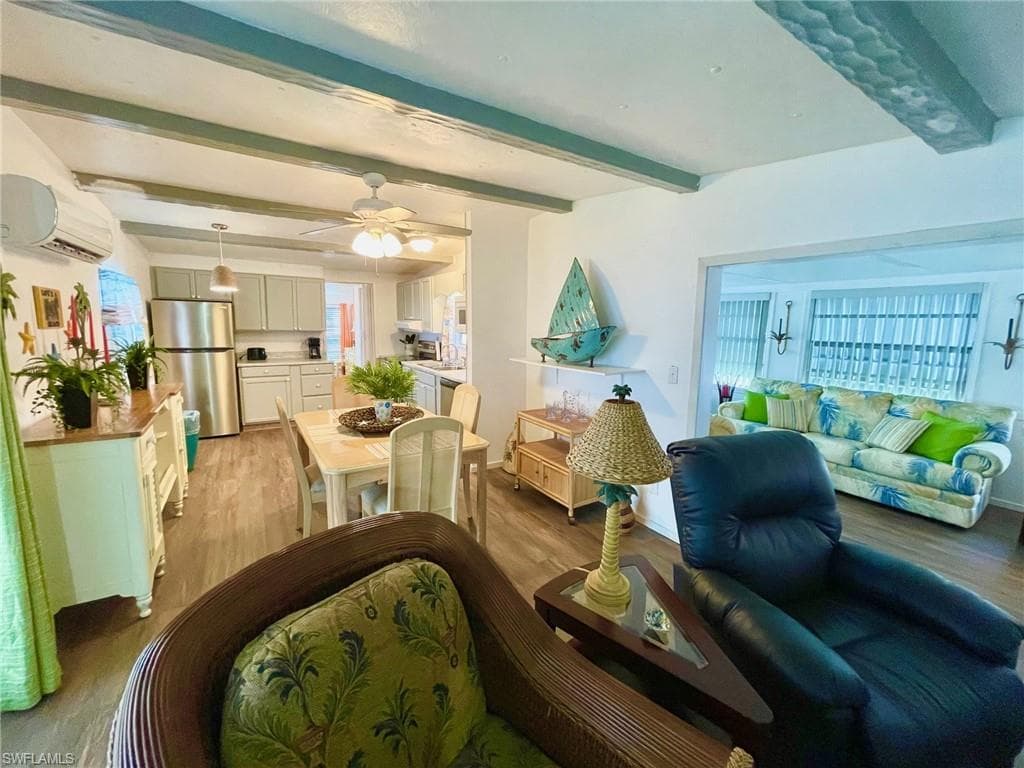 252 Daisy Ave, Fort Myers, FL 33908-3