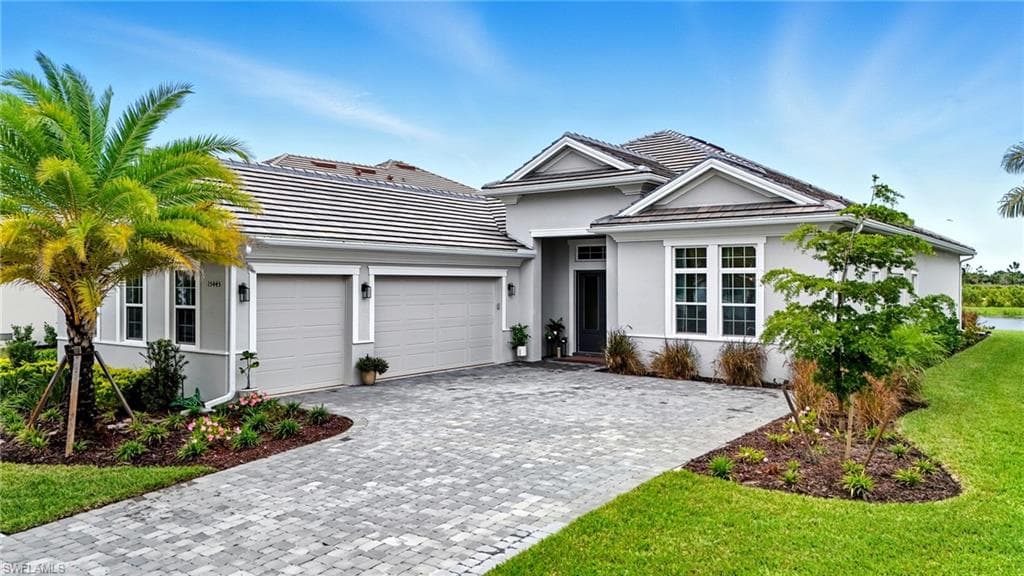 15445 Turin Dr, Naples, FL 34114-37
