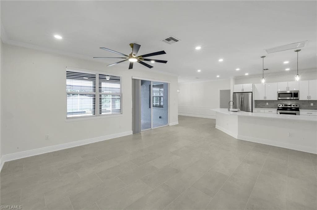 2180 12th Ave NE, Naples, FL 34120-14