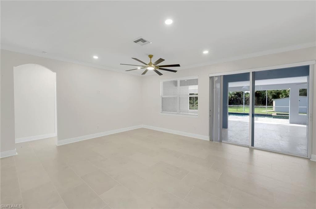 2180 12th Ave NE, Naples, FL 34120-18