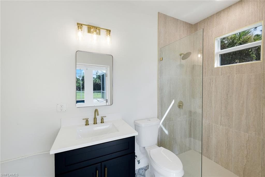 2180 12th Ave NE, Naples, FL 34120-24