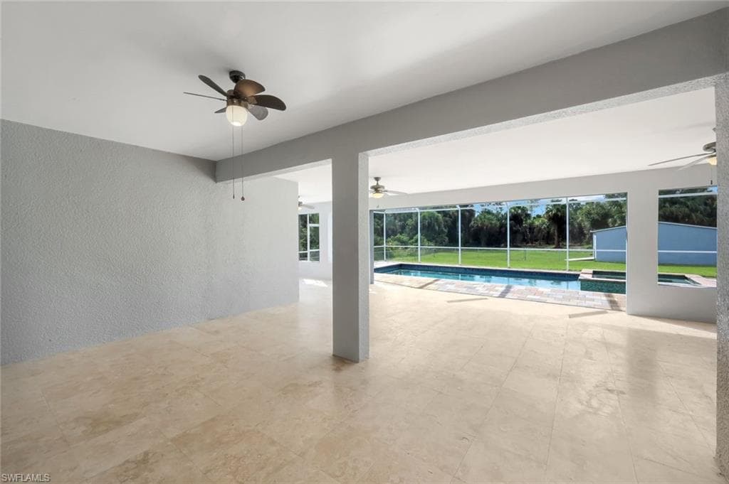 2180 12th Ave NE, Naples, FL 34120-27