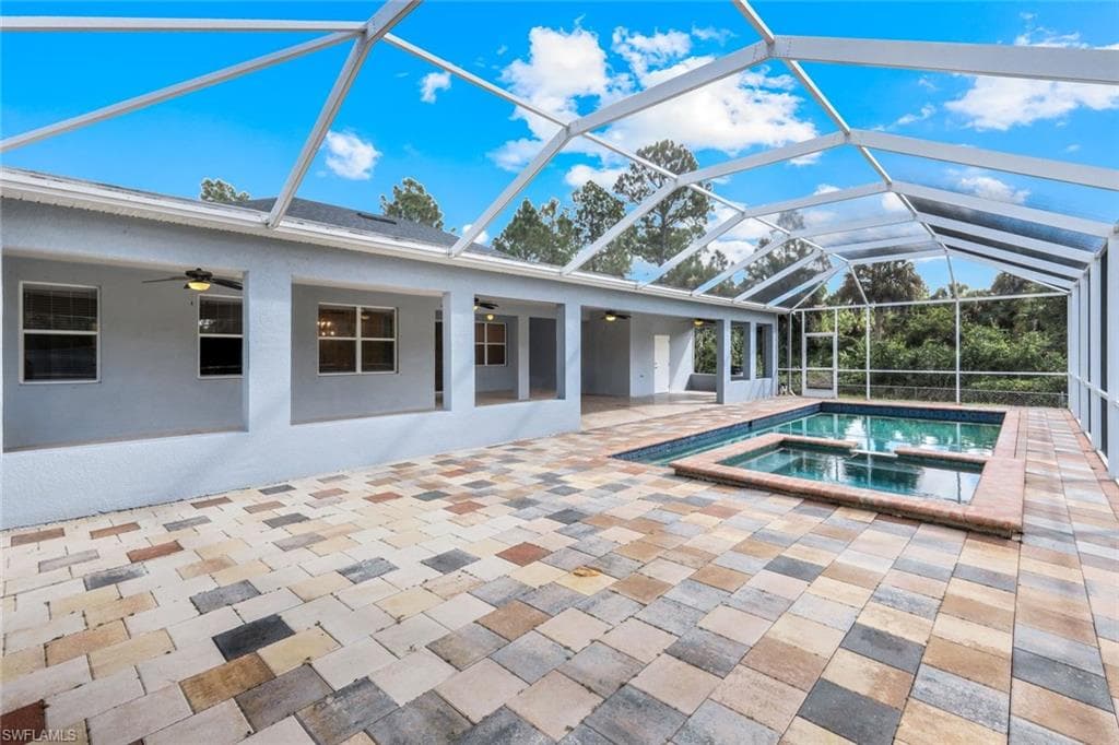2180 12th Ave NE, Naples, FL 34120-32